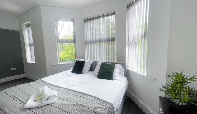 Rock Lane House by Serviced Living Liverpool