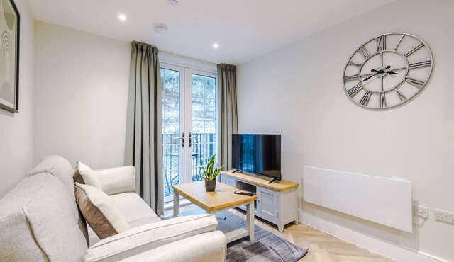 Rock Mill | Deluxe 1-Bed with Private Balcony