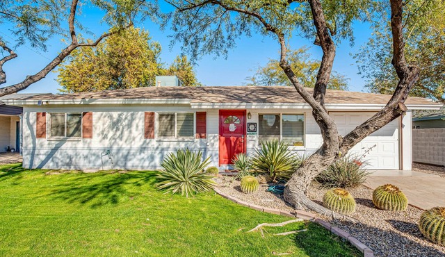 Rock 'n roll-themed home with great yard & patio - walk to Old Town Scottsdale