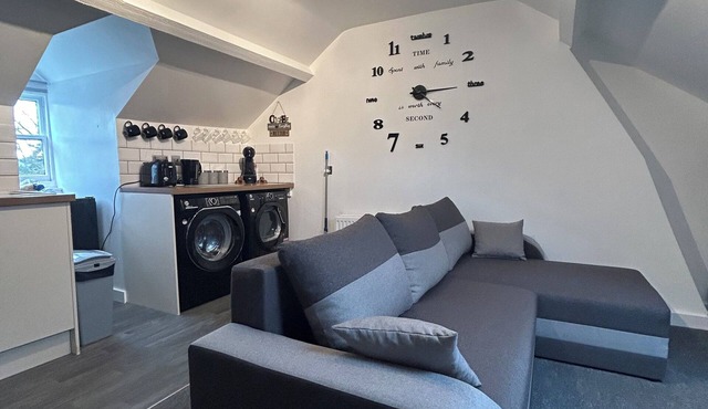 Rock Park Penthouse. Newly refurbished 2 bedroom apartment.