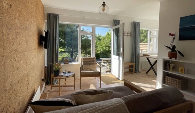 Rock Pipit Cottage, Moor and Sea, a short drive to the sea