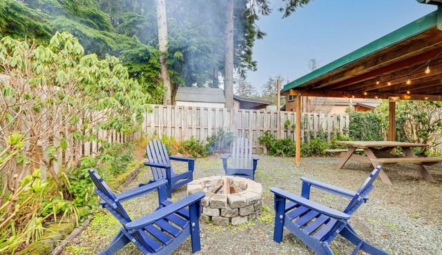 Rockaway Beach Home, Walk to Ocean, Pet Friendly!