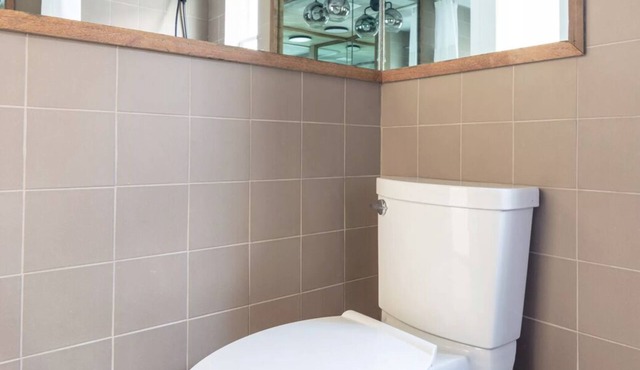 Rockaway Beach Loft! Coastal Farmhouse 2nd FLR APT high vaulted ceilings!