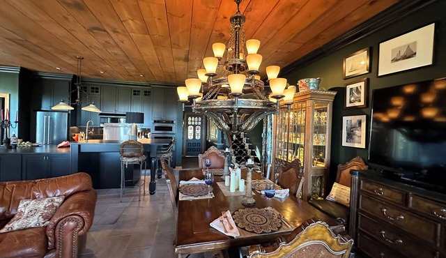 ROCKBILT VISTA — LUXURY ESTATE RETREAT WITH PANORAMIC OCEAN VIEWS