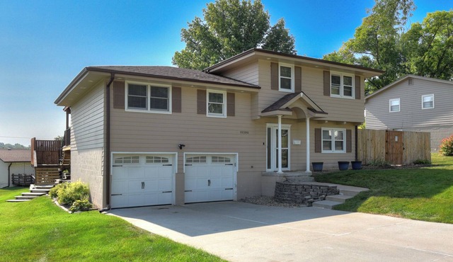 Rockbrook Oasis – Charming 3-Bedroom Home with Private Pool