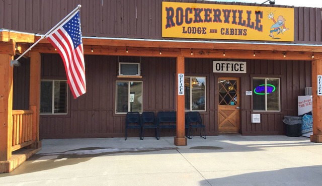 Rockerville Lodge & Cabins