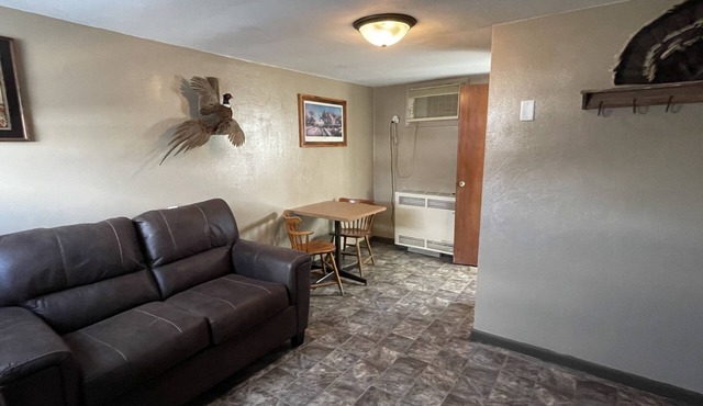 Rockin' E #10 - cozy, newly remodeled cabin