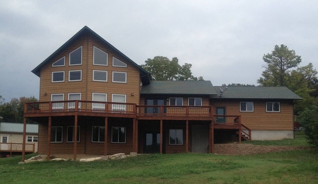 Rocking Bar B Retreat-Grand & Spacious W/Lake View on Table Rock @Shell Knob, MO