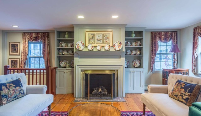 Rockmere Inn: Colonial Charm – Celebrate 250 Years in Historic Marblehead!