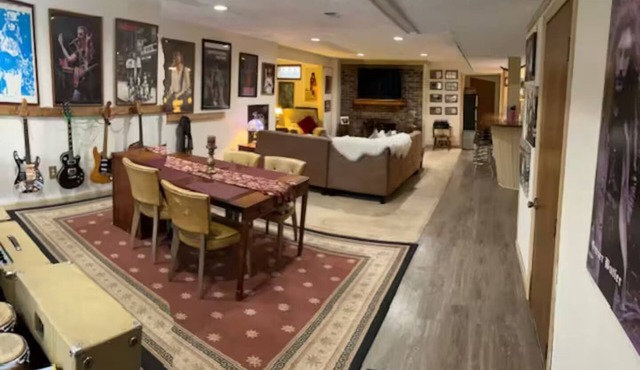 RockN'Roll Retreat Private Guest Suite @Pickleball quiet rural setting on 5 acre