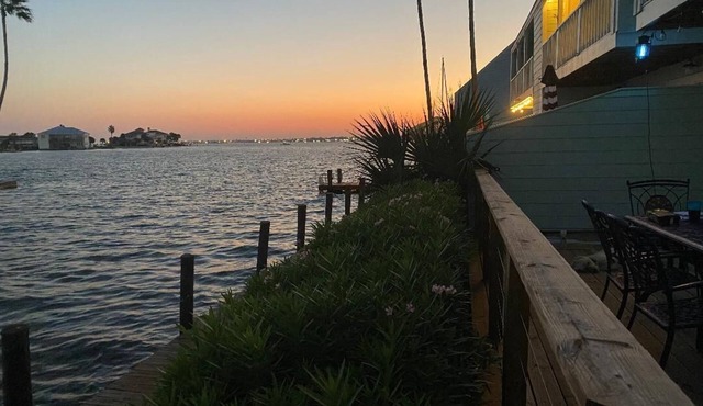 Rockport(Little Palm@ Key Allegro)Waterfront Beautiful Condo Close to Everything