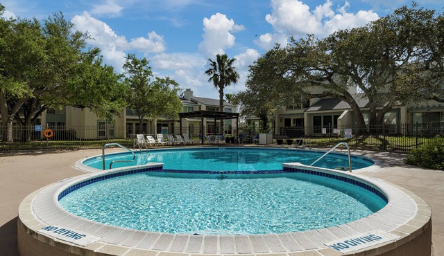 Rockport Racquet and Yacht Club by Miss Kitty’s