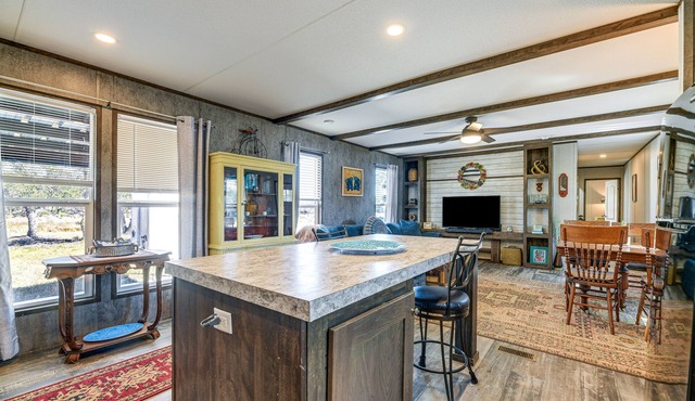 Rockport Vacation Rental w/Patio - 8 Mi to Beach!