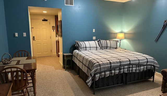 Rockwell Suite #104 at The Inns of Whitetail