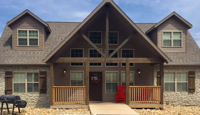 Rockwood Lodge: Lakeview & Boat Slip Included! 2Pools June-Aug