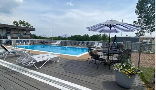 Rockwood Resort Motel