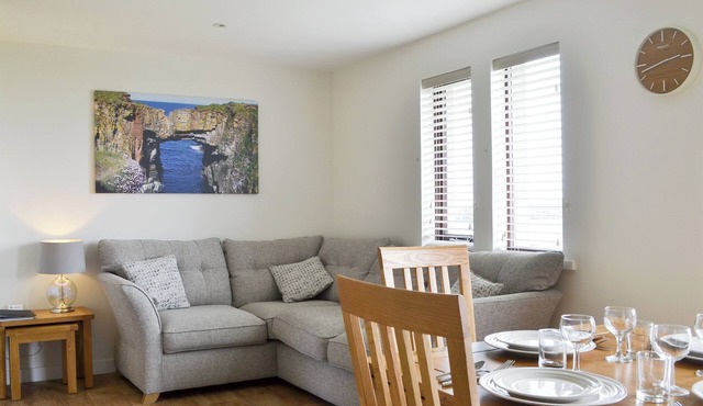 Rockworks Chalets No.2 - UK7041