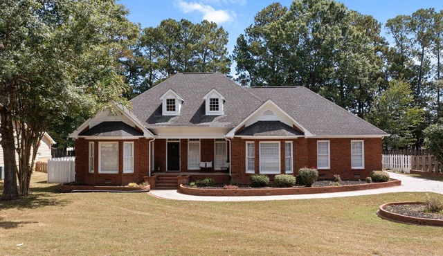 Rocky 1 Executive Home, Pool, Hot tub, Fence
