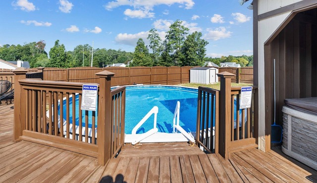 Rocky 4, Newer 3 BR, Pool, Hot Tub, Fence, Tennis