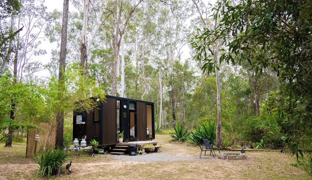 Rocky Creek Escape by Tiny Away