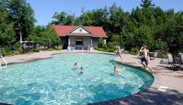 Rocky Crest Golf Resort