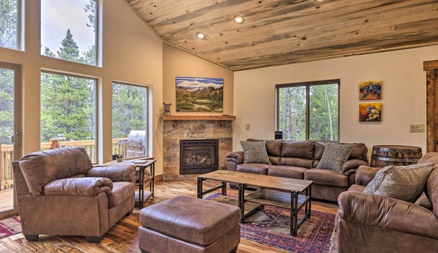 Rocky Mountain Alma Cabin with Deck & Hot Tub!