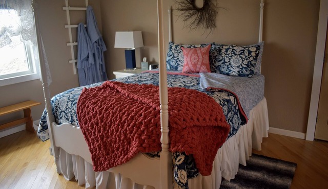 Rocky Mountain Inn Bed and Breakfast in Montana near Glacier National Park
