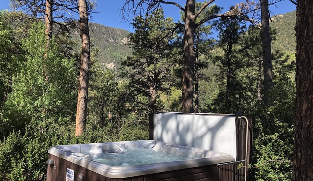 Rocky Mountain Lodge