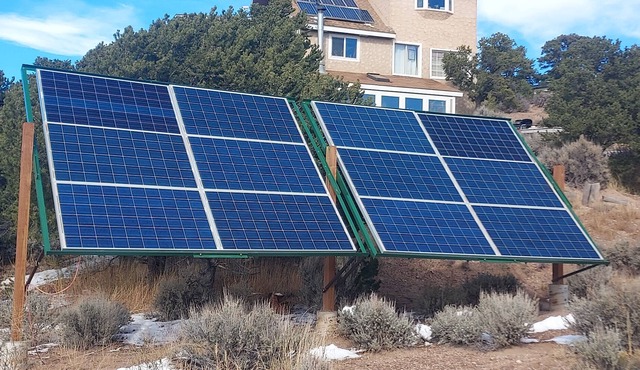 Rocky Mountains Solar-Powered Country Home near Great Sand Dunes National Park