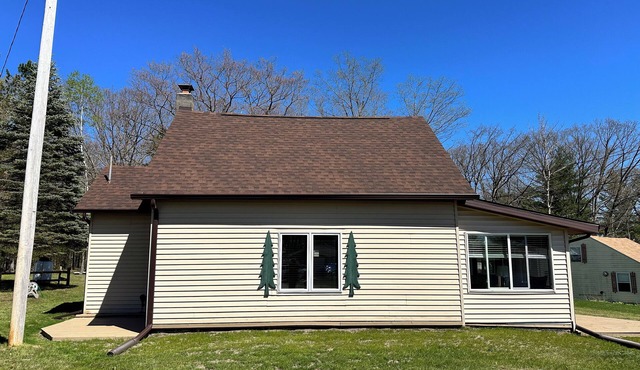 Rocky Racoon's Rustic Retreat at Sage Lake! Dock slip & tons of fun await!