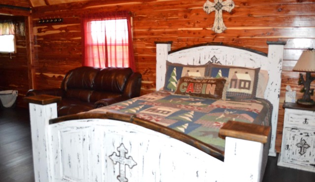 Rocky Top Winery Cabin #2