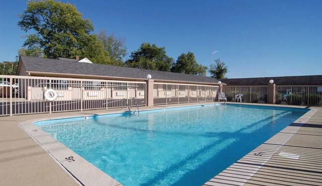 Rodeway Inn Goodlettsville South