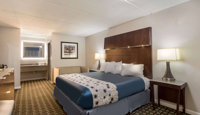 Rodeway Inn Greenwood