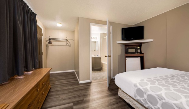 Rodeway Inn La Crosse
