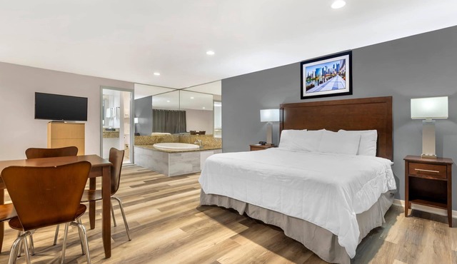 Rodeway Inn Lyons - La Grange