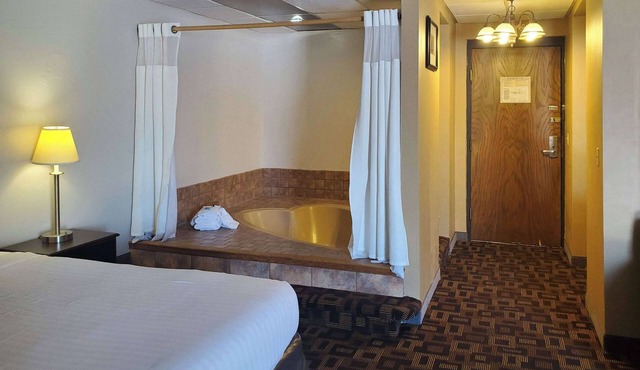 Rodeway Inn McPherson East