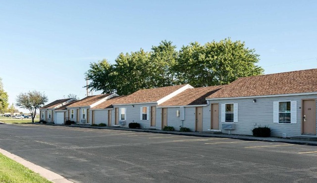 Rodeway Inn & Suites Austin I-90