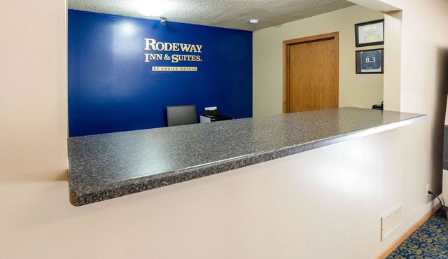 Rodeway Inn & Suites Austin I-90