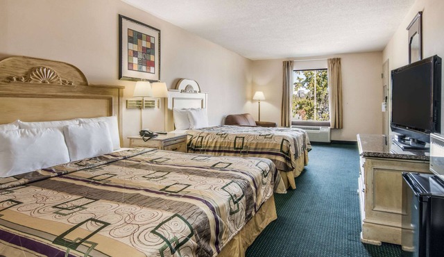 Rodeway Inn & Suites Dublin