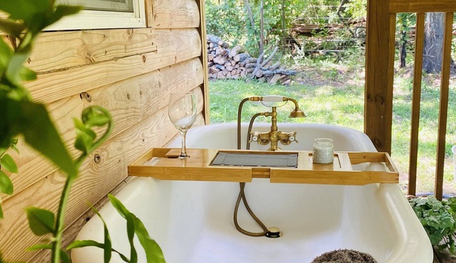 Rod’s Reel Fishing Cabin