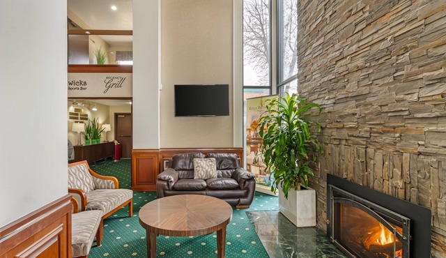 Rogue Regency Inn Medford Airport