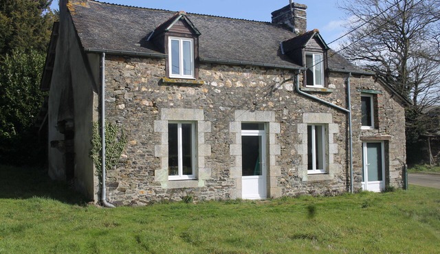 Rohan Brittany house near the Nantes Brest canal