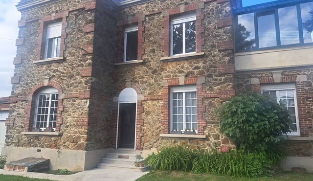 Roisel: Guest Room in Villa Amenaide