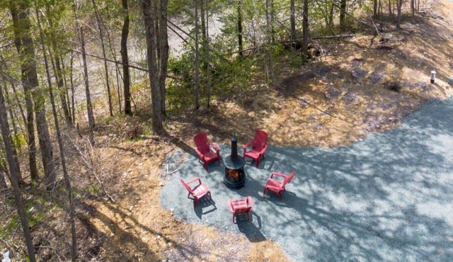 Roitelet/Private Hot Tub/Hiking/Golf & Lake carling