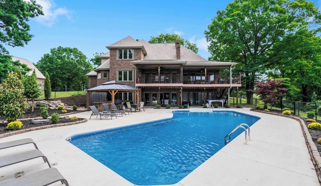 Rolling Hills Family Home