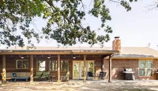 Rolling Oaks Retreat on Eufaula Lake, OK