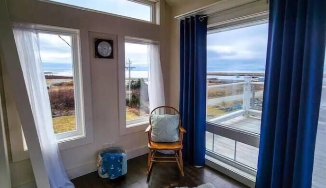 Rolling Waves Ocean View Retreat. Escape to peace and tranquility.