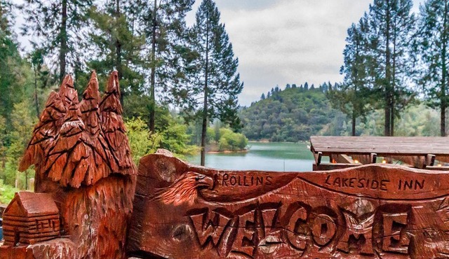 Rollins Lakeside Inn Resort