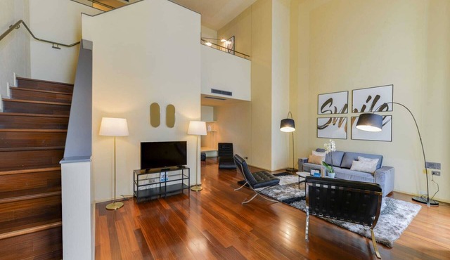 Romagnosi 2B - Two Bedroom Apartment, Sleeps 6