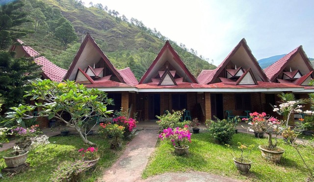 Roman Sinasi Hotel